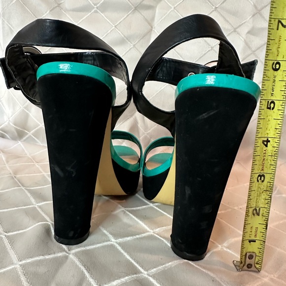 Le Chateau Black/Teal Platform Strappy Sandals, size 8.5 - Picture 8 of 14
